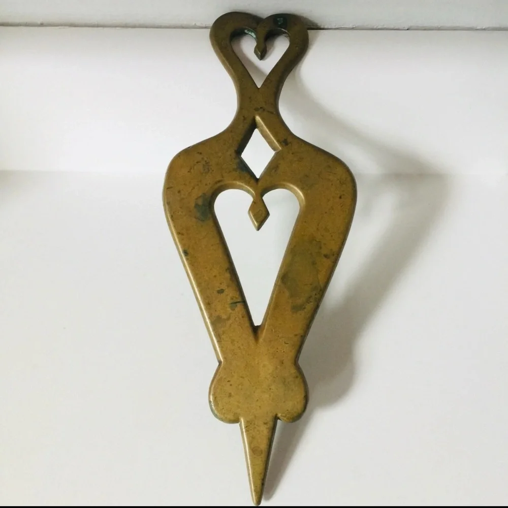ANTIQUE Solid CAST BRASS Double Heart Design TRIVET Original HTF VTG 10.7